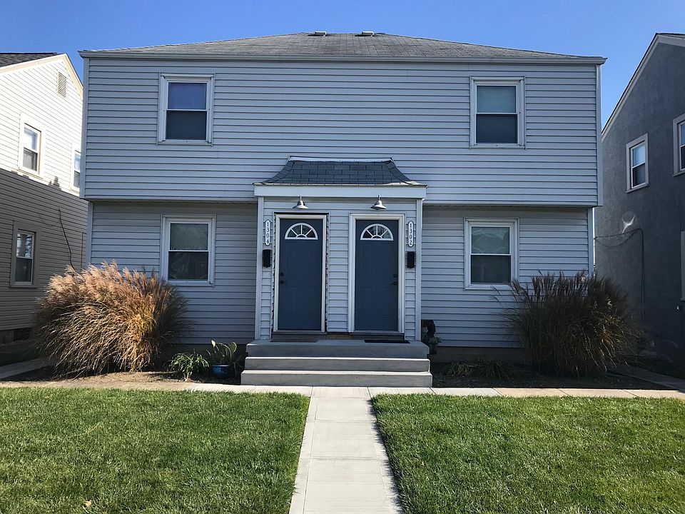 1st image of 1302 Eastview Ave