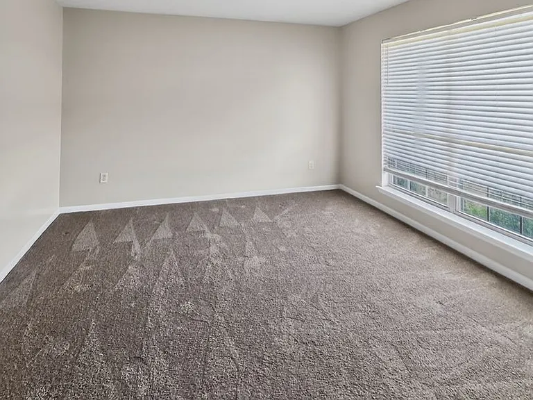 95 Shawn Ct — Photo 4