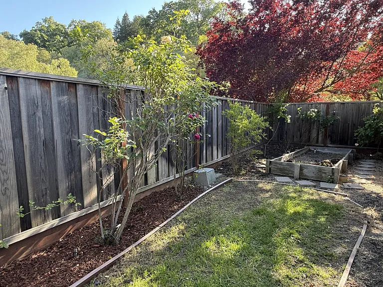 600 Bourne Ct — Photo 40