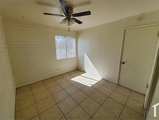 1610 W Becker Ln — Photo 12