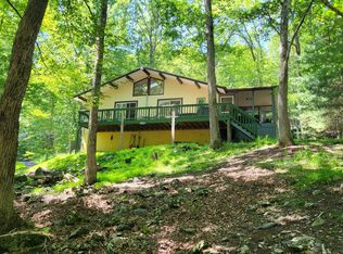 5814 Decker Rd, Bushkill, PA 18324