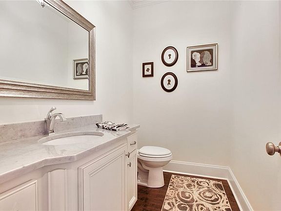 3rd image of 326 Filmore St