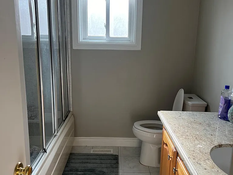 137 Grant Blight Cres #REAR ENTRANCE — Photo 5