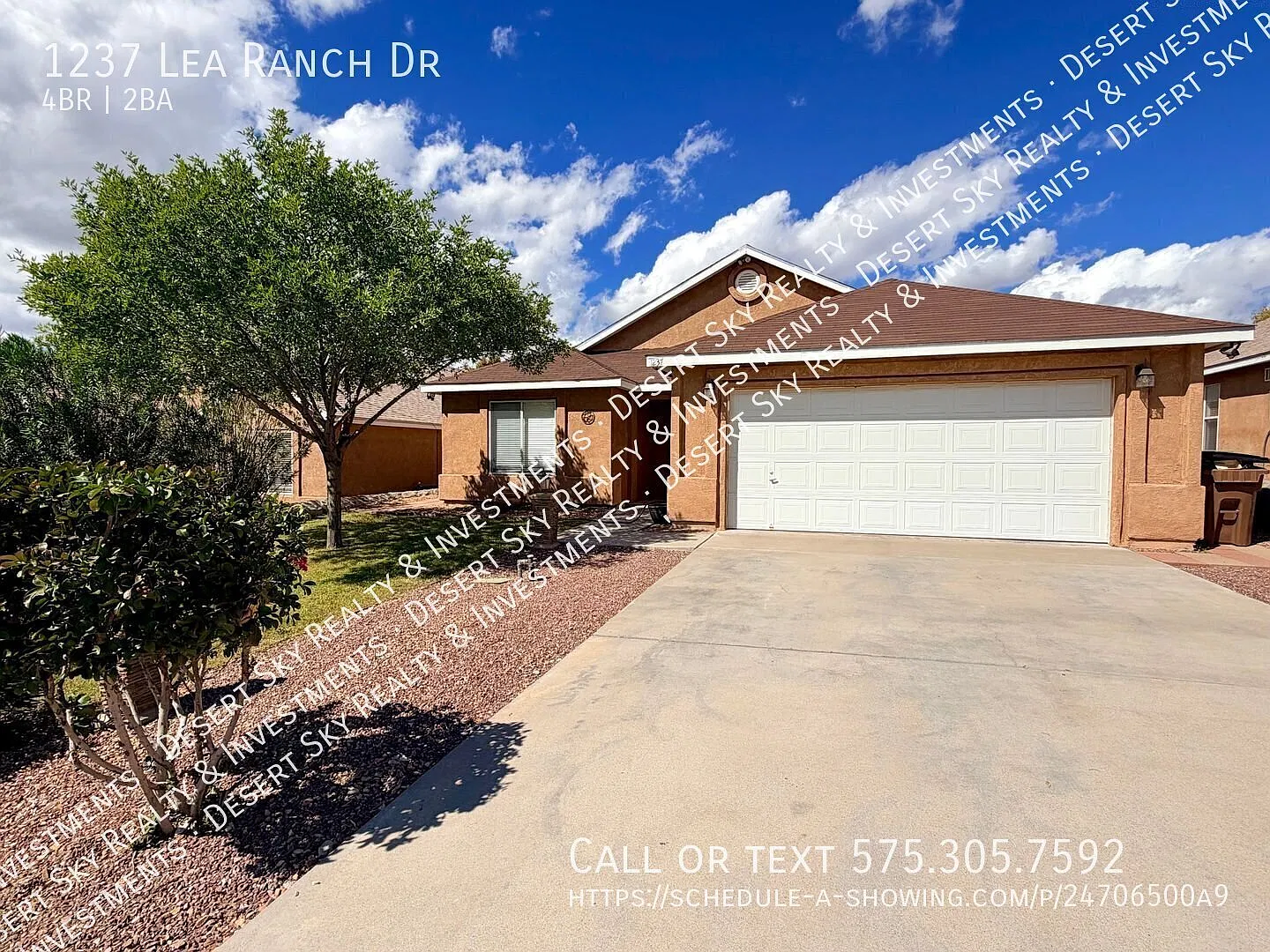4 Bedroom 2 Bathroom House — Photo 2