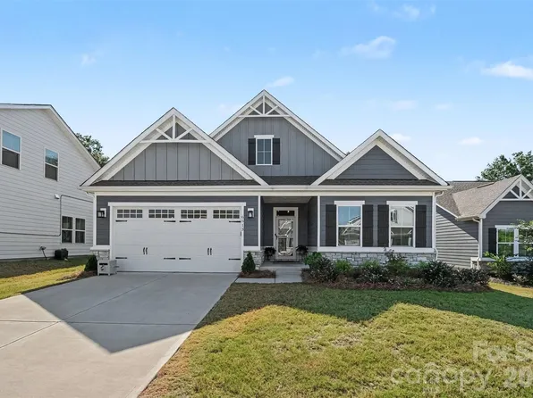 6513 Cumberland Dr, Harrisburg, NC 28075
