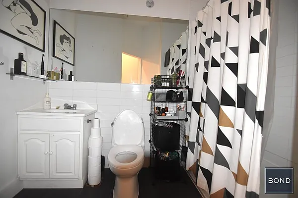 Rented by Bond New York | media 6