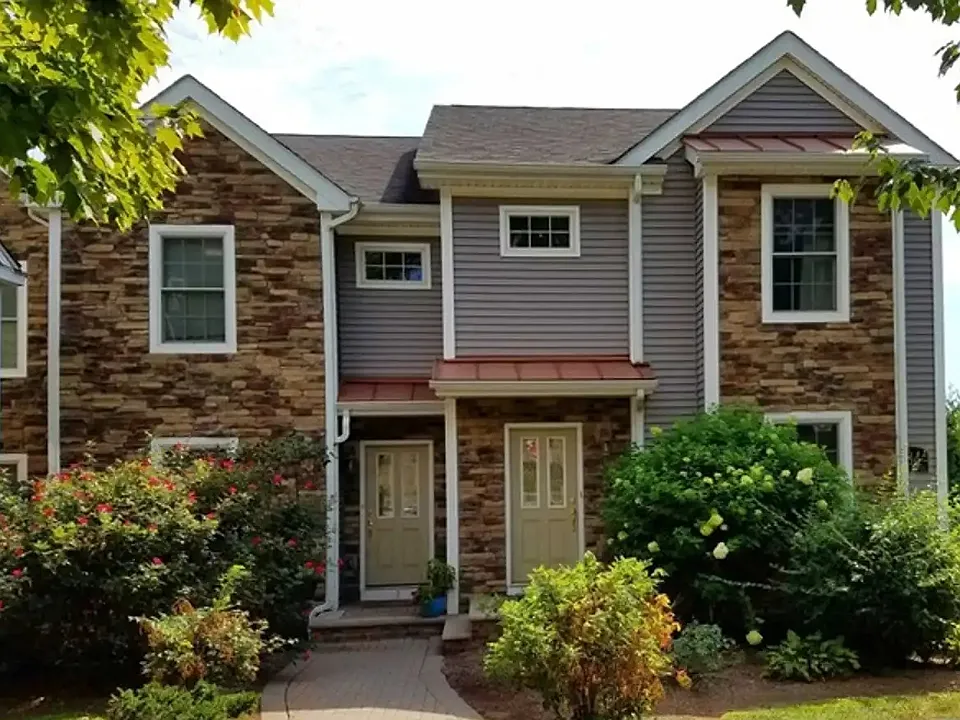 784 Kinderkamack Rd #4