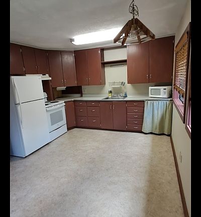 3rd image of 9756 SW Lancaster Rd