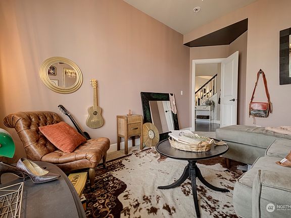 5th image of 10029 Jensen Drive SE