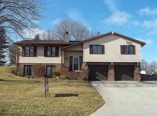 1513 N Thorn Tree Rd, Muncie, IN 47304