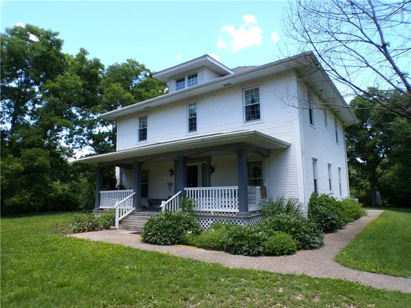 804 County Road 850 N, Sullivan, IL 61951