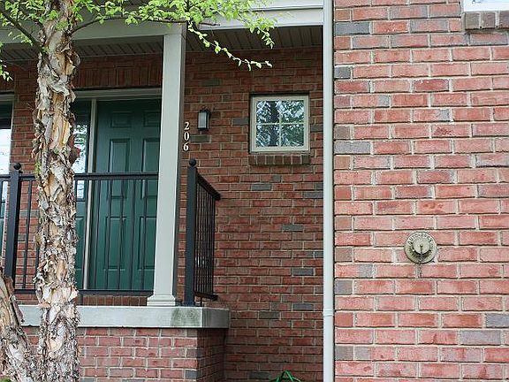 2nd image of 206 Green St #7