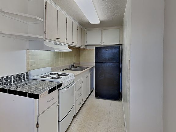 4th image of 9610 N 12th St #A
