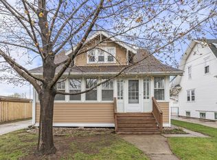 1140 W 6th Ave, Oshkosh, WI 54902