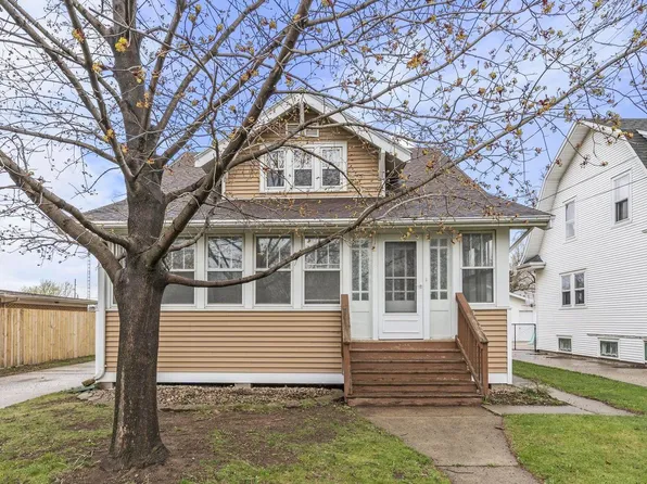 1140 West 6th AVENUE, Oshkosh, WI 54902