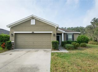 2703 Holly Bluff Ct, Plant City, FL 33566