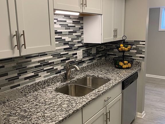 2nd image of 2275 Country Club Dr #3