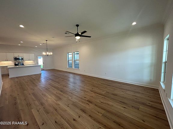 2nd image of 102 Star Ln