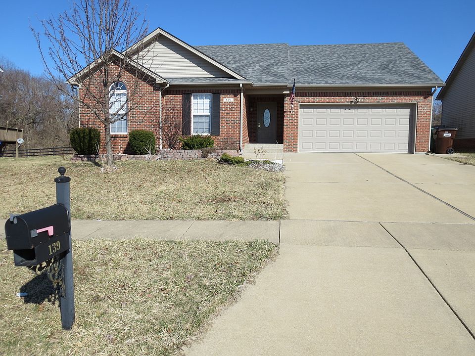 1st image of 139 Woodfield Cir