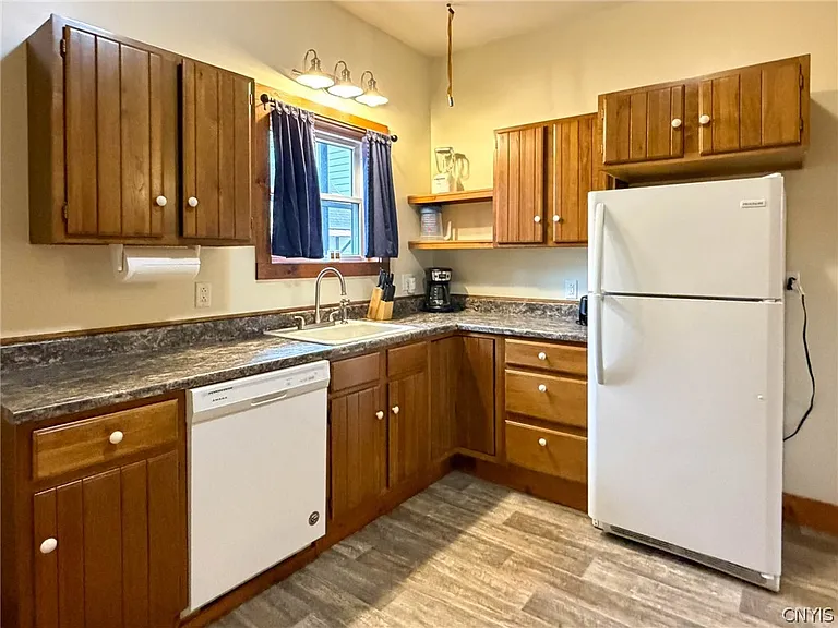 1017 White Pl — Photo 11
