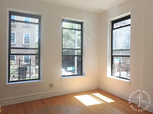 Rented by Brooklyn Heights Real Estate Inc | media 3