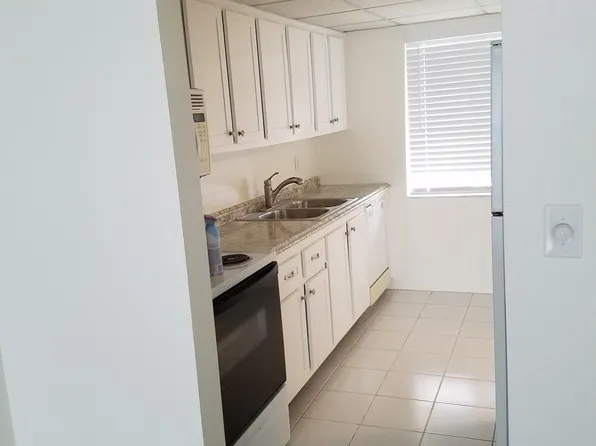 2060 Marilyn St APT 225, Clearwater, FL 33765