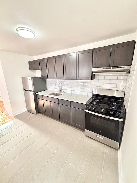 Building Photo - 382 Park Ave #2A