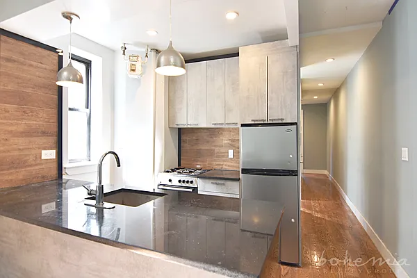 Rented by Bohemia Realty Group | media 10