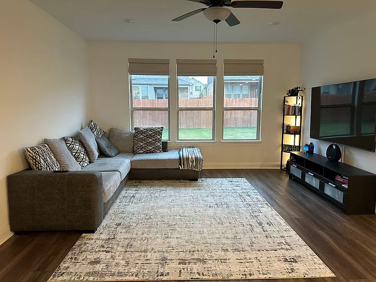 240 Canyoncrest Way — Photo 18