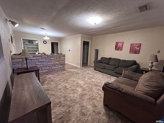 5th image of 101 W Francis St