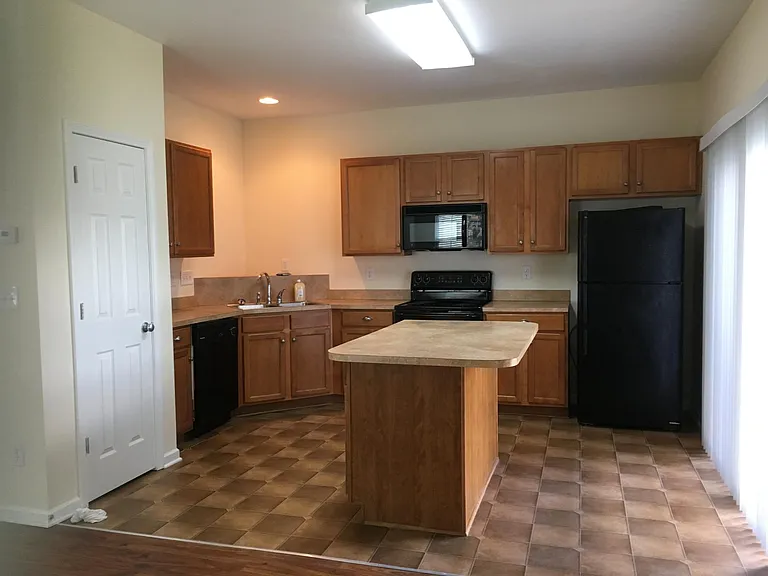 11934 Stratfield Place Cir — Photo 5
