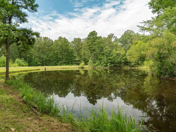 5720 Black Creek Dr #4, Bessemer, AL 35022