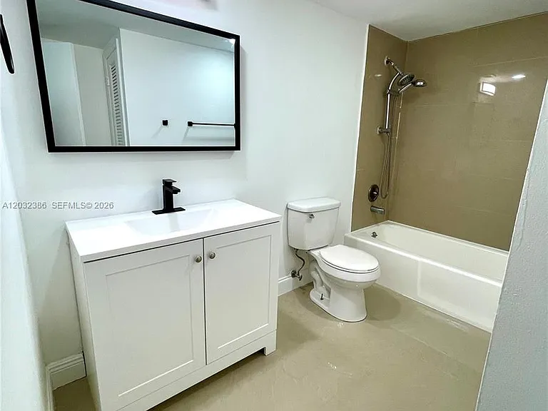 19390 Collins Ave #316 — Photo 13