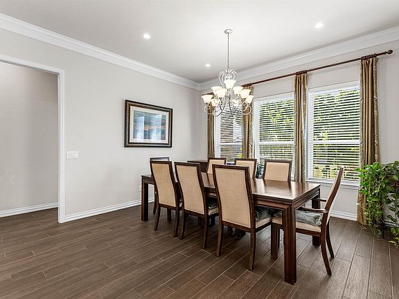 4th image of 5325 Waterford Dr