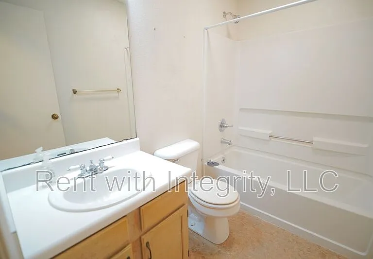 2335 Parrot Ln — Photo 16