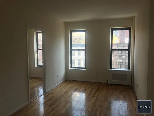 Rented by Bond New York | media 3