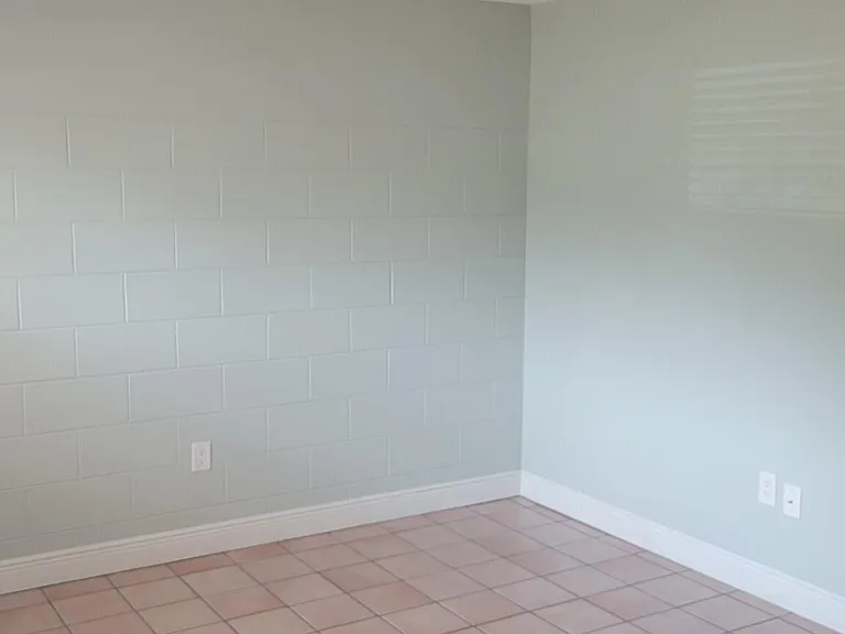 7801 Ridgewood Ave #7 — Photo 4