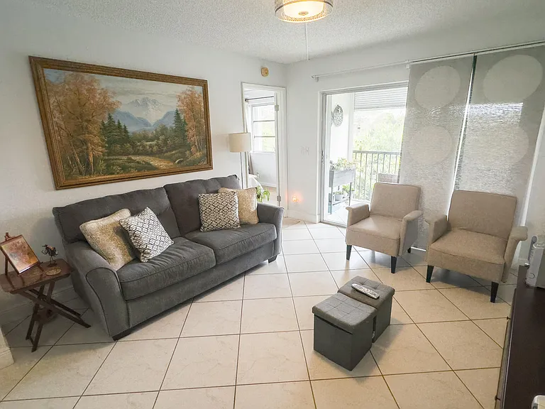 2222 N Cypress Bend Dr #403 — Photo 12