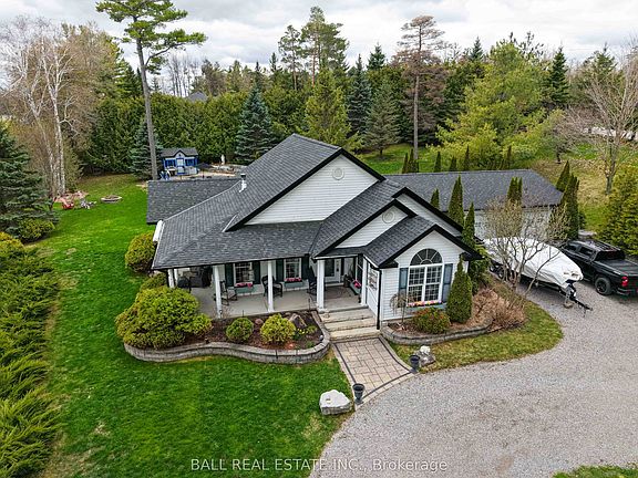 4th image of 1725 Youngs Point Rd