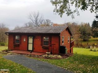 66 Galena Oaks Dr, Elizabeth, IL 61028