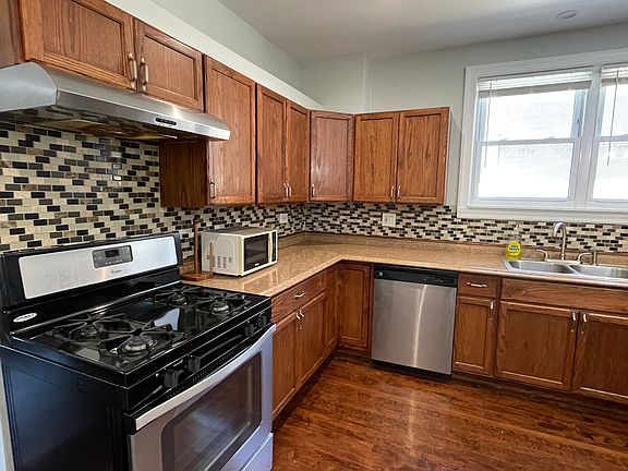 5th image of 7659 W Sunset Dr #1