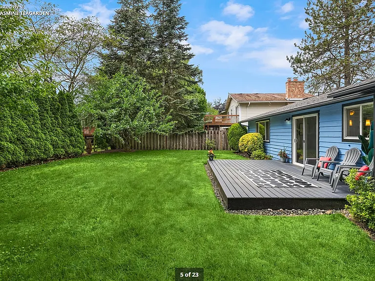 Backyard w/deck