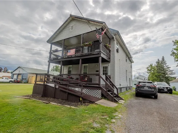 32 S Pearl St, Attica, NY 14011