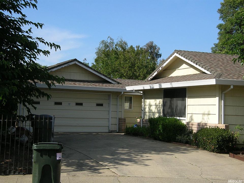 2nd image of 2659 Water Tree Way