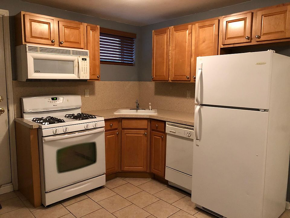 Kitchen with dishwasher