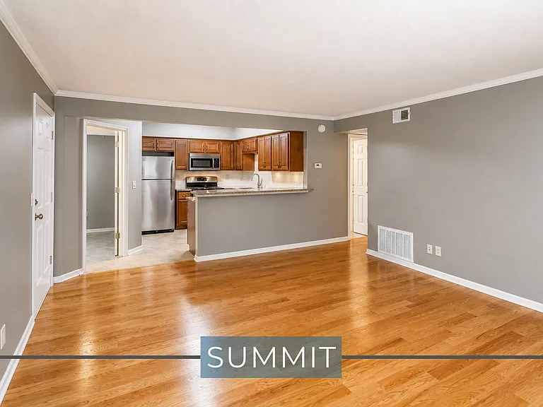 Summit Penn Place — Photo 17
