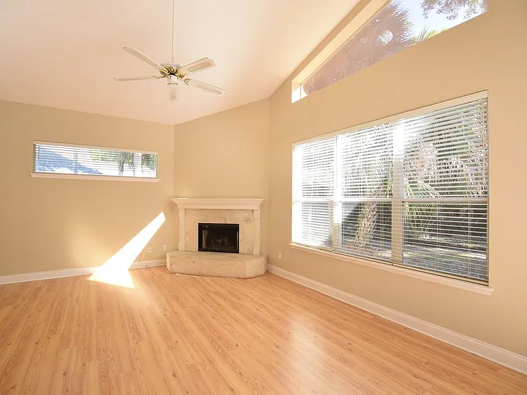 5313 Lake Bluff Ter — Photo 12