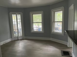 1050 University Pl #A, Schenectady, NY 12308
