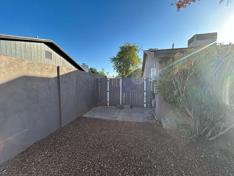 2933 W Muriel Dr — Photo 51