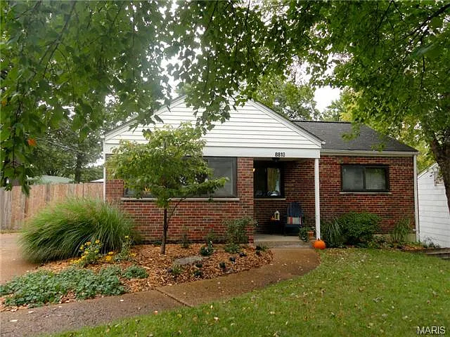 8810 Anchorage Ln photo 1